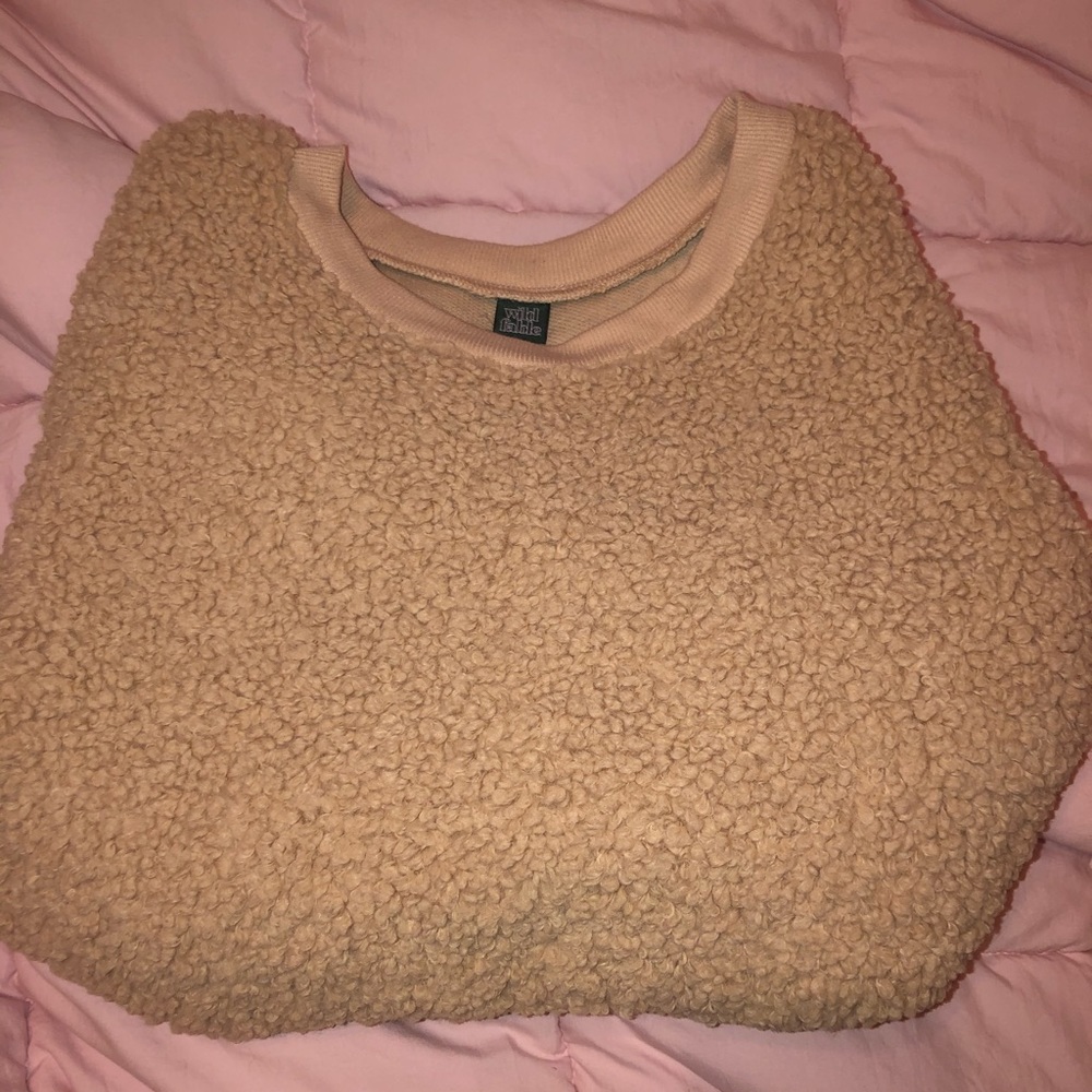 Comfiest and fluffy tan sweater NWT